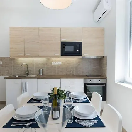 Prázdninový dům Trendy At Castle